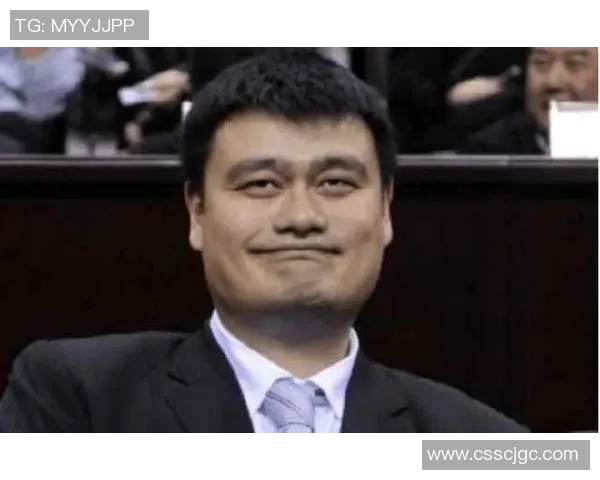 姚明搞笑拍照瞬间大合集让你捧腹大笑的奇趣时刻