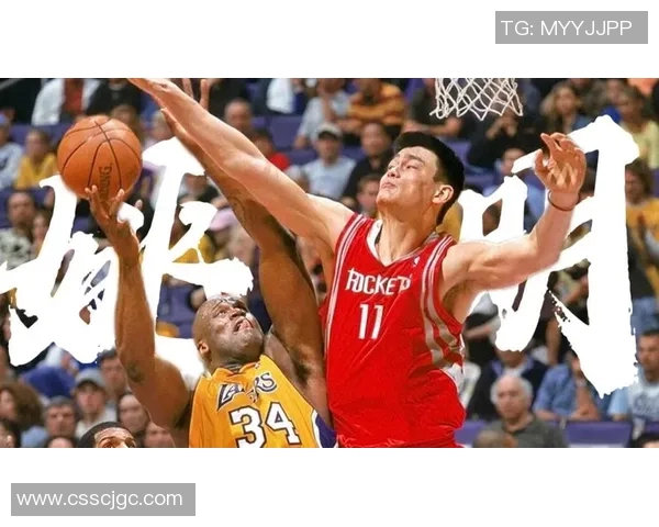 小虫勇敢挑战姚明展现篮球场上的不屈精神与团队合作的重要性