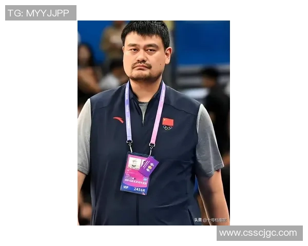 姚明偶尔重返球场展现风采引发球迷热议与怀旧情怀