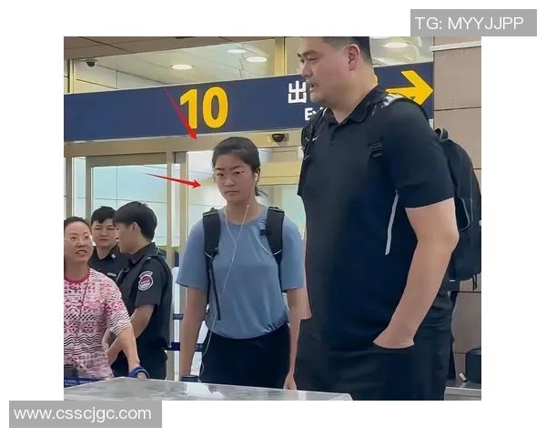 姚明在休斯顿举办精彩活动吸引众多球迷与媒体关注