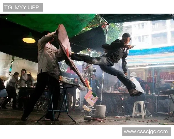 姚明明反派的崛起与背叛之路揭示了人性深处的黑暗与挣扎 姚明明反派的崛起与背叛之路揭示了人性深处的黑暗与挣扎